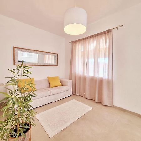 Casa Salvo Lägenhet Budoni Exteriör bild