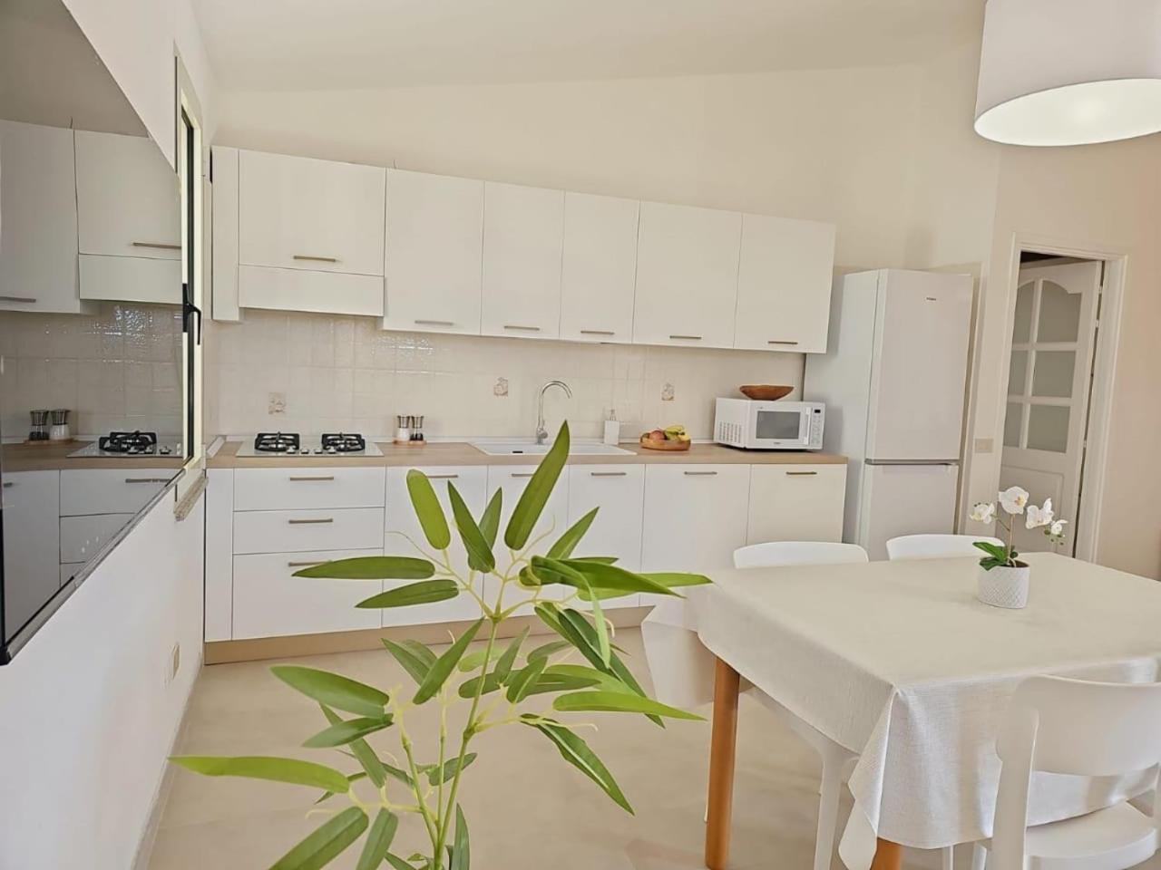 Casa Salvo Lägenhet Budoni Exteriör bild
